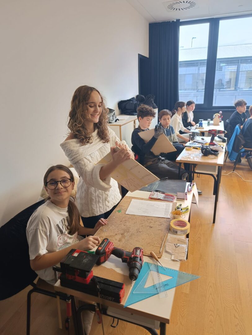 Sudjelovanje naših učenica u 1. kolu Modelarske lige Grada Zagreba