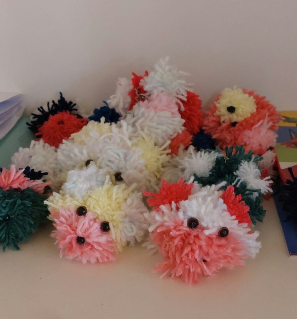 UČENIČKA ZADRUGA CRN BEL NA BOŽIĆNOM SAJMU 2025. 